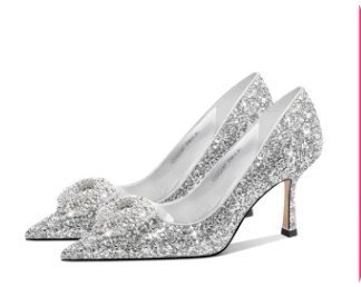 原创设计师款水晶鞋婚鞋雪花扣尖头高跟鞋女细跟单鞋